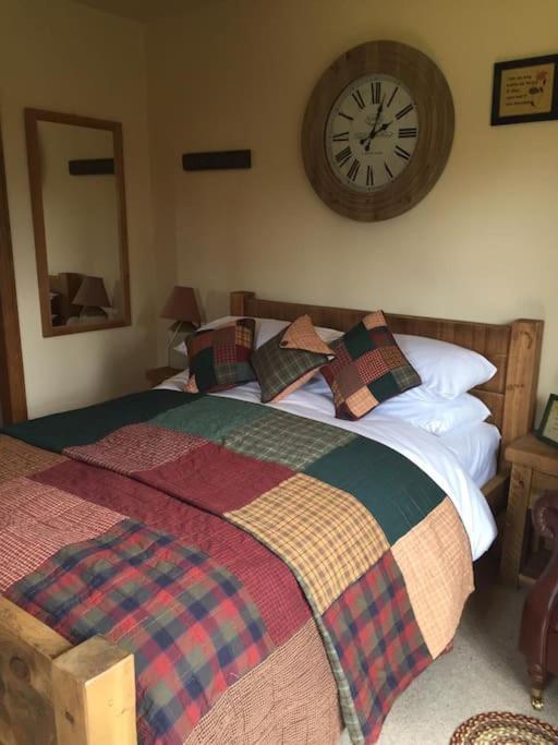 Bumbleberry Cottage Gresford ภายนอก รูปภาพ