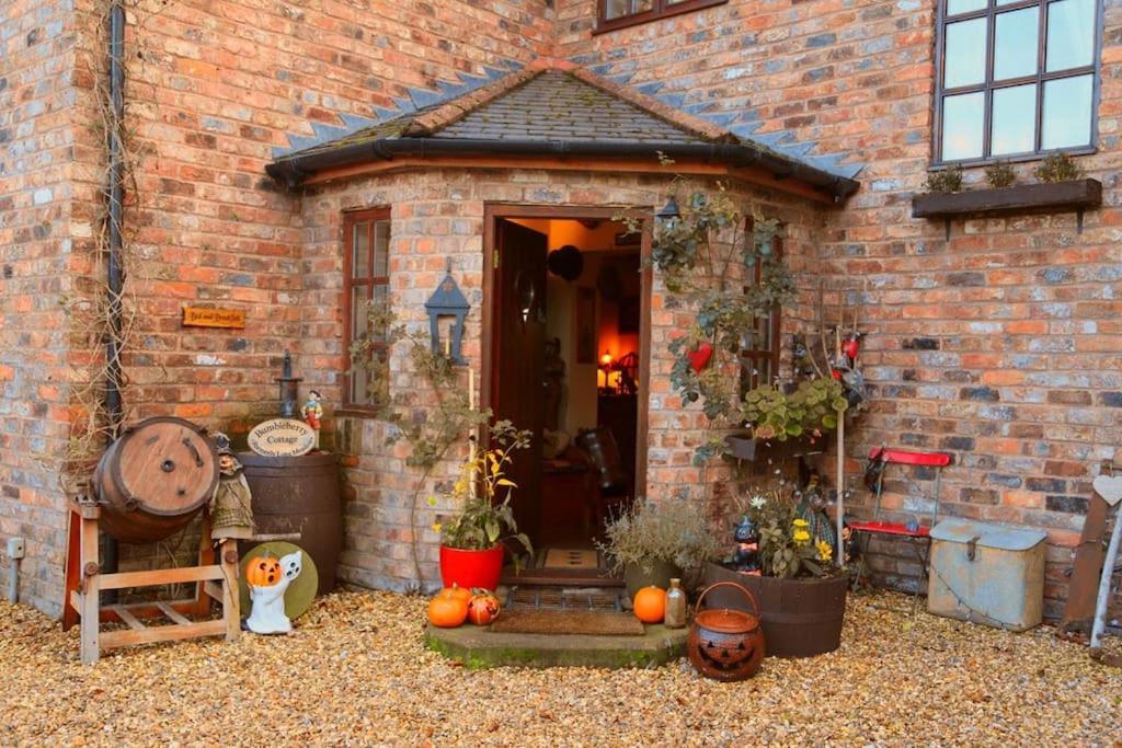 Bumbleberry Cottage Gresford ภายนอก รูปภาพ
