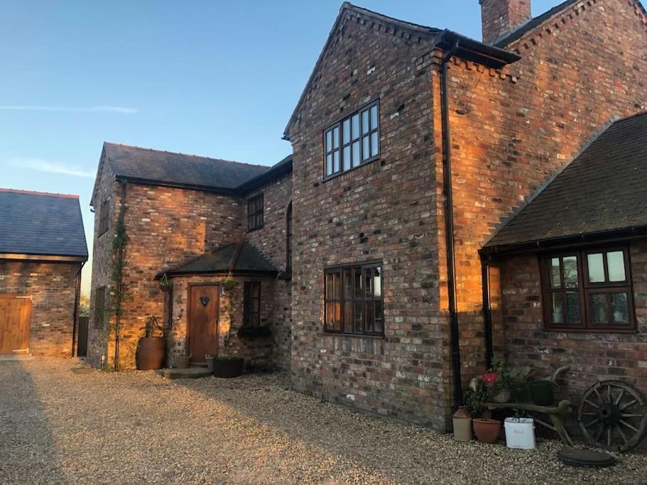 Bumbleberry Cottage Gresford ภายนอก รูปภาพ